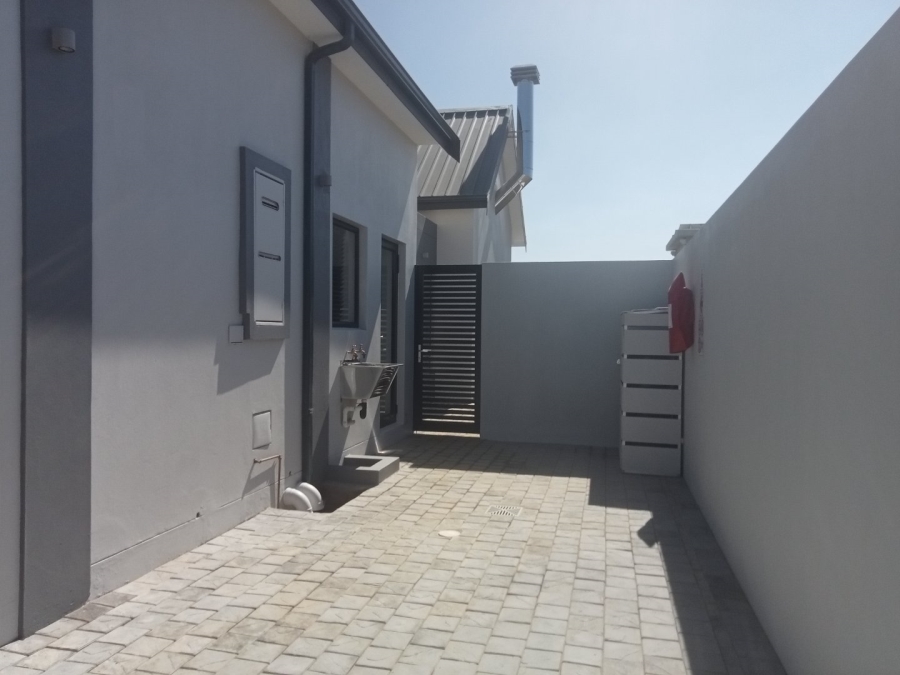 To Let 3 Bedroom Property for Rent in Le Grand Golf Estate Western Cape